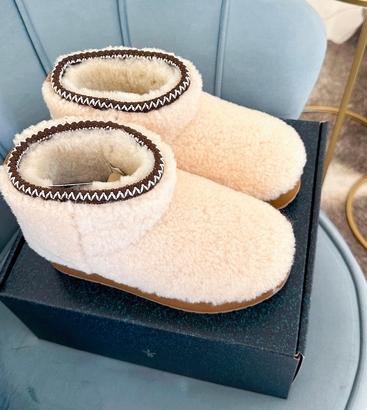 Daria  – Lammfell-Boots mit Plateau in Natural