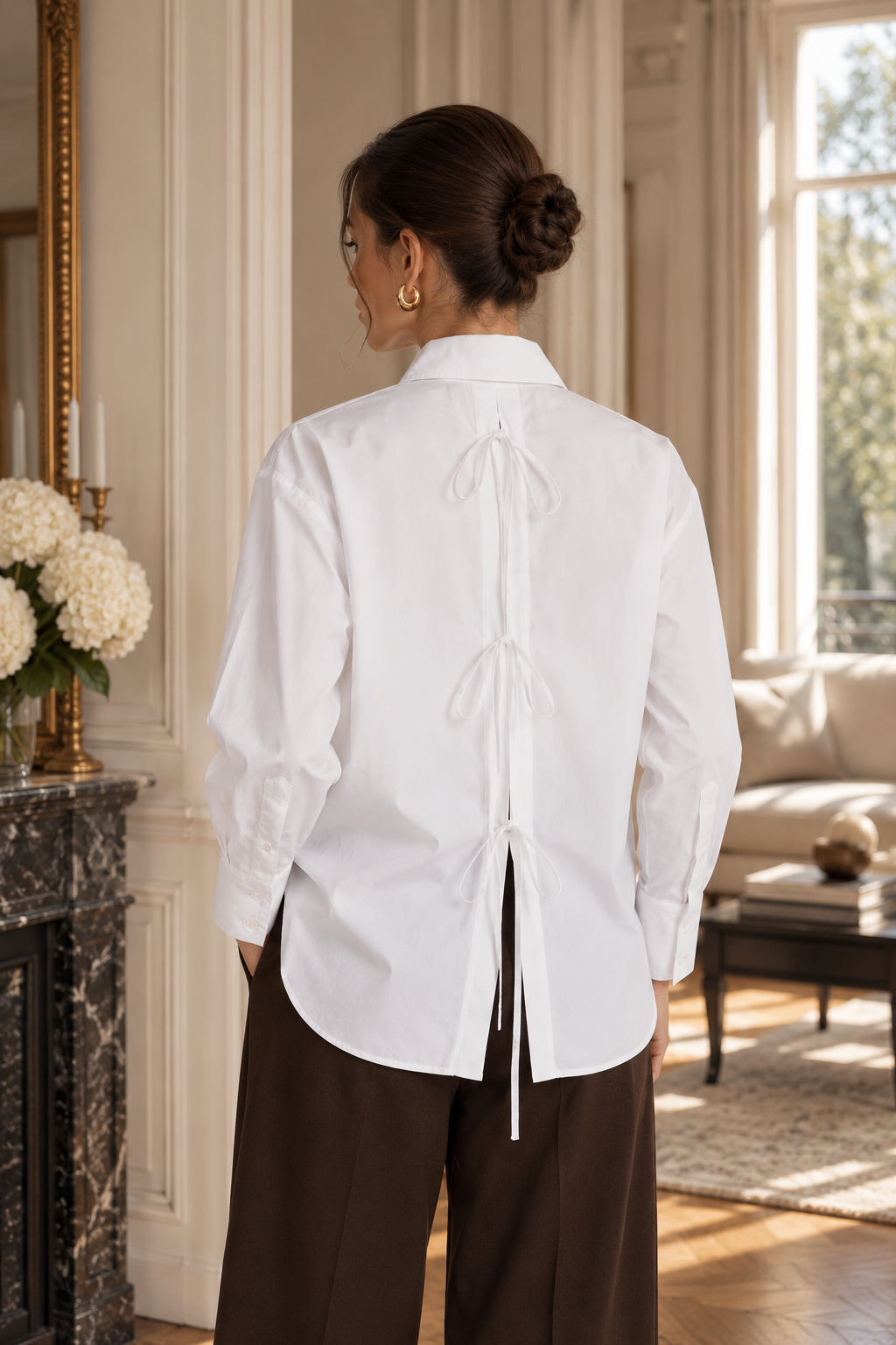 Noelle – Oversized Bluse mit Schleifendetails in White