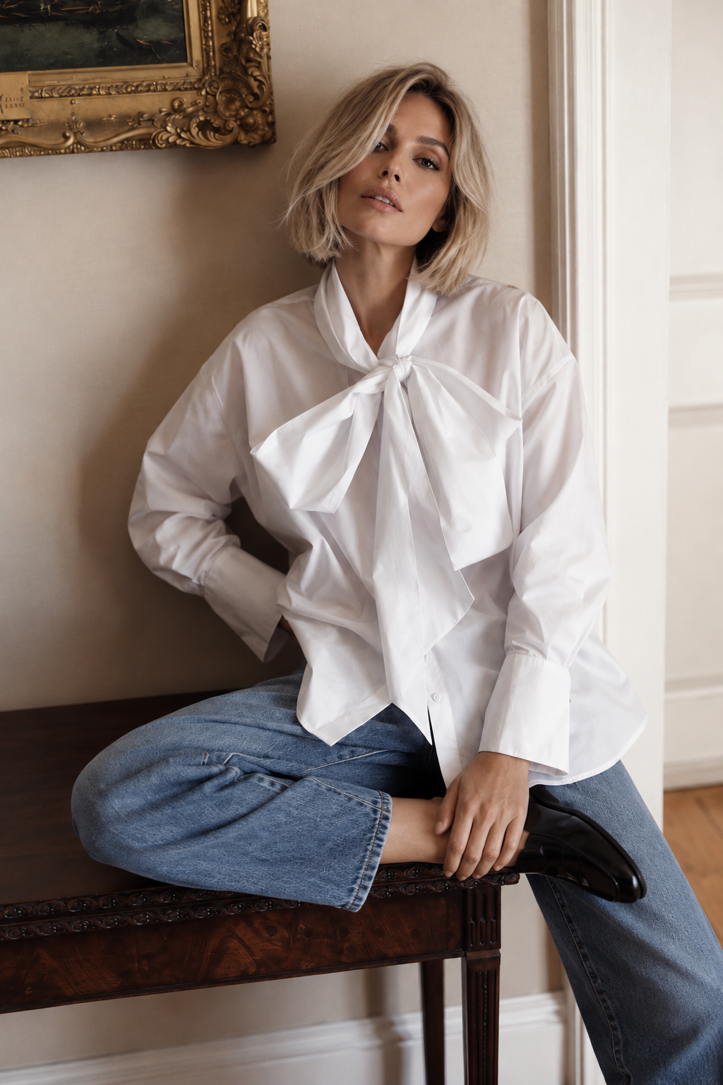 Amélie – Oversized Schleifenbluse in White