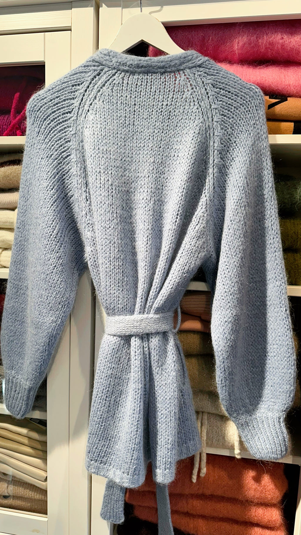 Celeste – Mohair-Strickjacke mit Bindegürtel