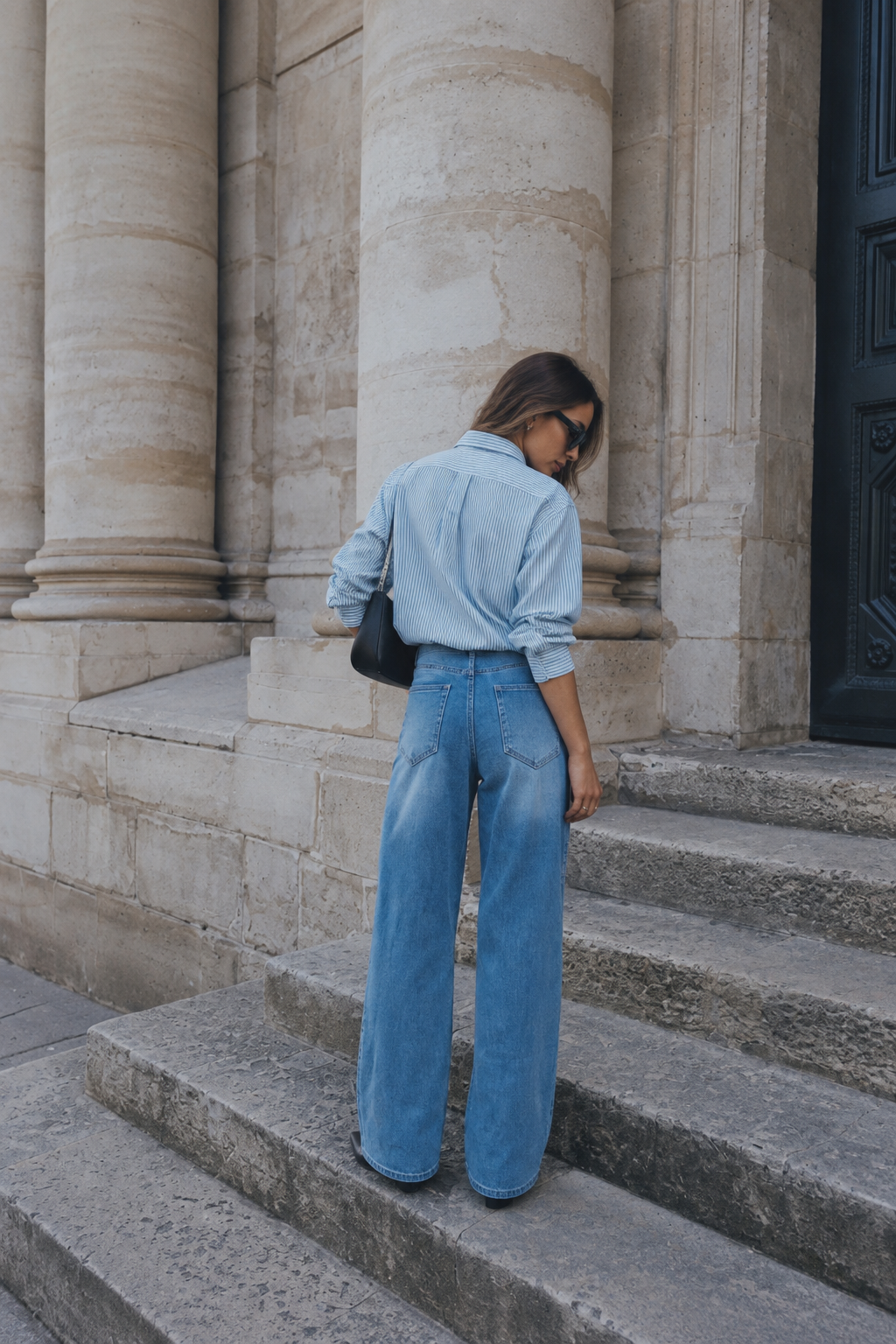 Nola – Barrel Jeans in Light Denim