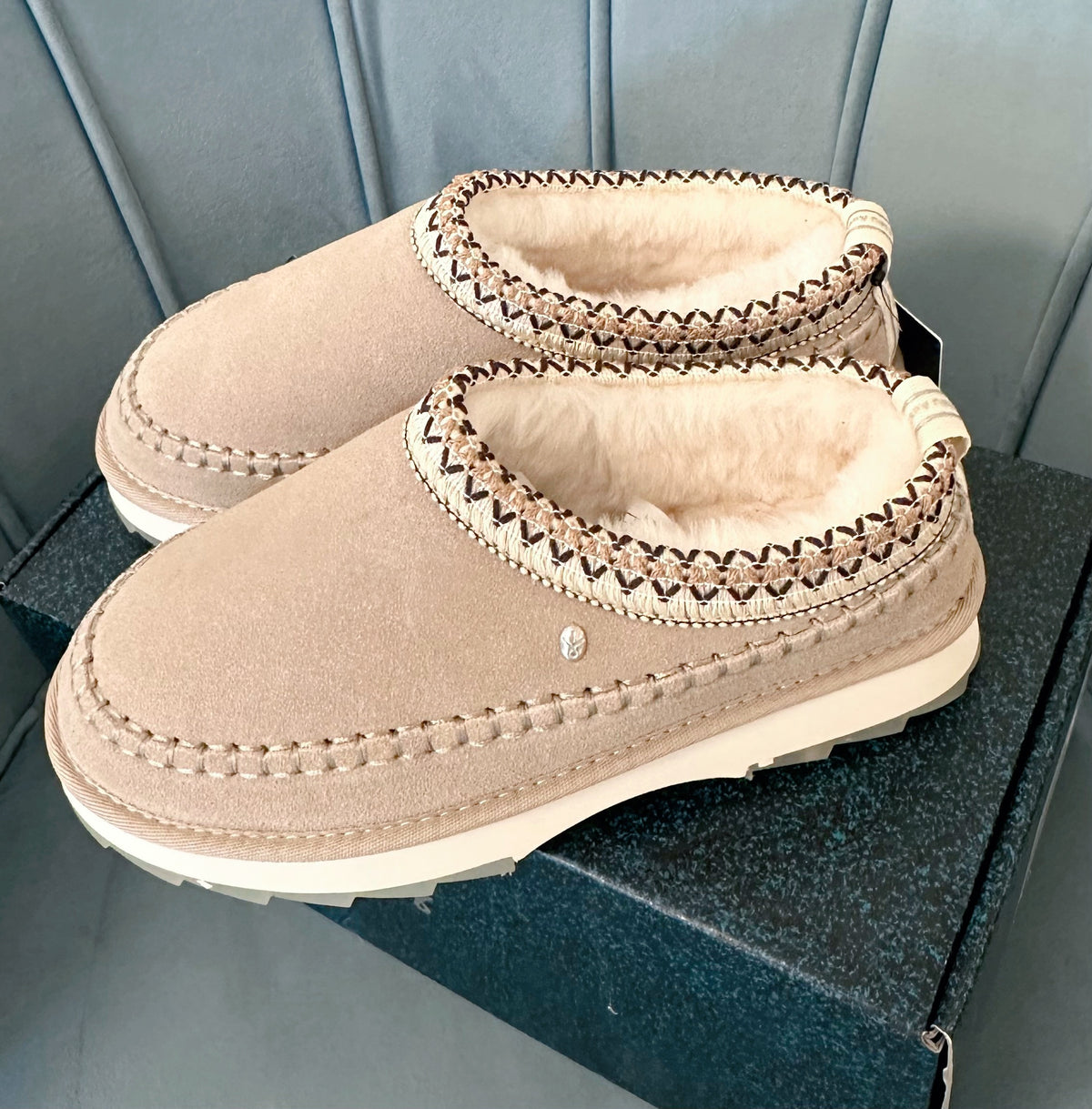Liv – Lammfell-Mokassin in Natural
